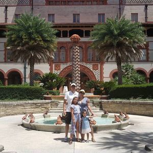 Meet your Posher, Romina